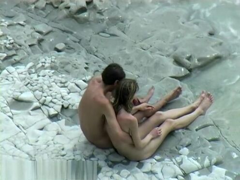 Порно выебал сестру девственницу за долги