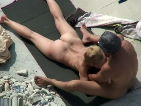 Порно домашнее дядя со спящей племянницей