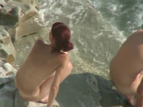 Порно две мачеха гласит души кабинку душевую