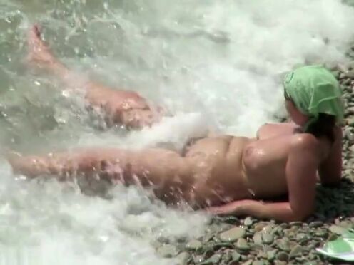 Порно видео как сын подкрался к матери