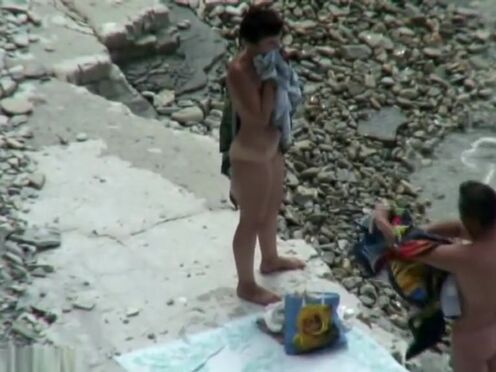 Молодые девушки позируют дедом порно