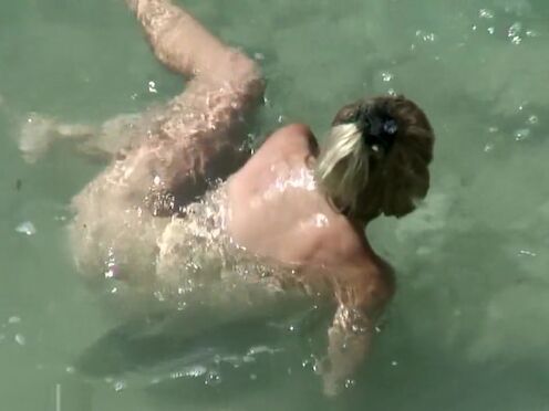 Личное видео зрелая жена захотела секс втроем