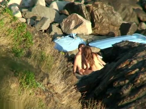 Секс в попу первый опыт раком