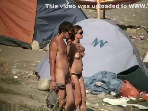 Секс застало молодого з дрочкой помогла