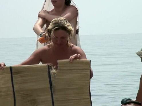 Две подружки случайно устроили секс лесби