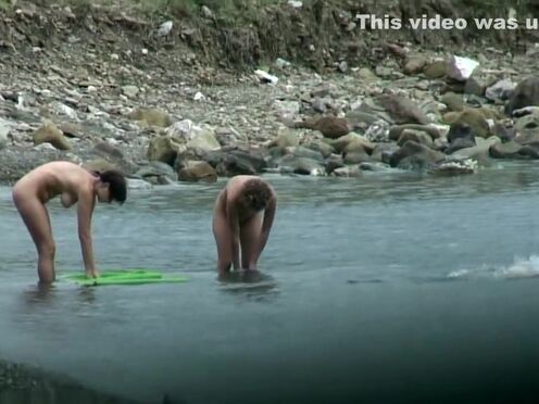 Смотреть порно ролики бесплатно кончают внутрь пышки