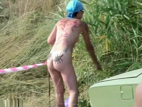 Смотреть бесплатно порно мулътяшноетранссексуллкив троем трахают девушку