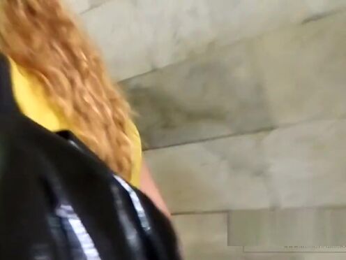 Хитрый массажист и русская девушка секс