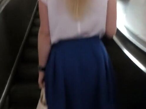 Секс с миниатюрными в душе