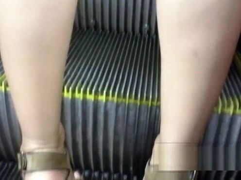 Секс с начальницей лесби страпоном