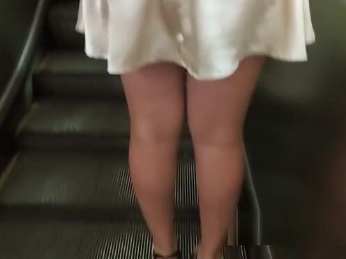 Нежный секс с очкастой дочкой