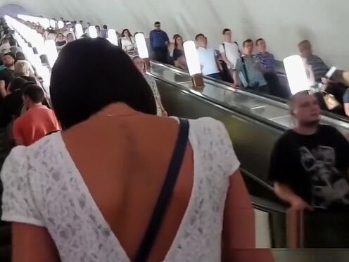 Пьяную одноклассницу толпой секс