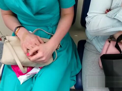 Секс с молоденькой официанткой смотреть онлайн бесплатно