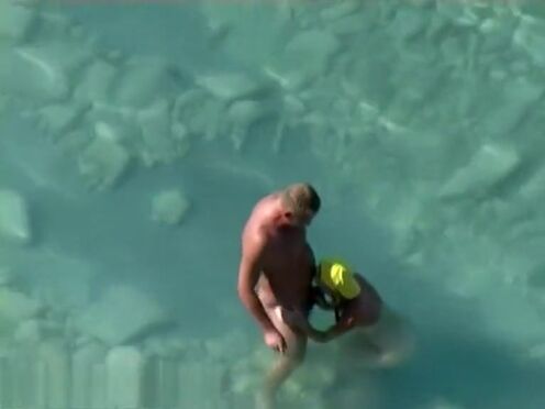 Порно видео по принуждению с натуралом