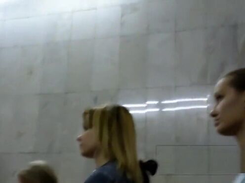 Секс видео охранник заставил