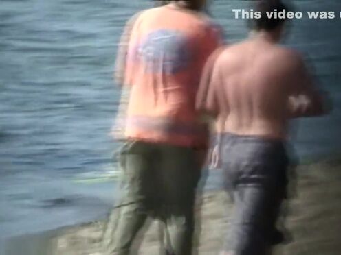 Порно видео отсосала на балконе