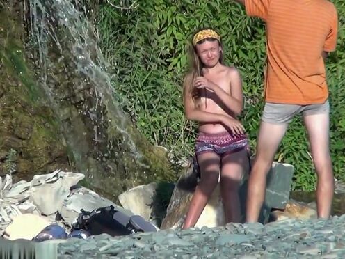 Порно видео онлайн девушка имеет пару