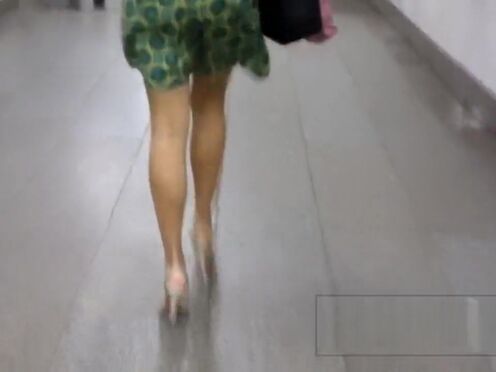 Секс брат ласкает сестренку