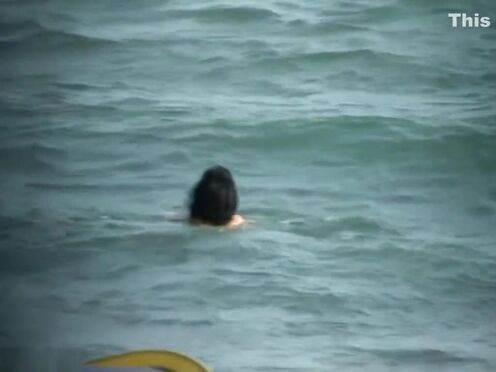 Порно видео лижет анус милфе