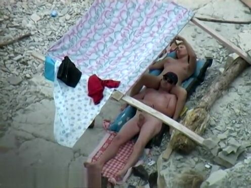 Порно видео лесбиянки в гостях о знакомой