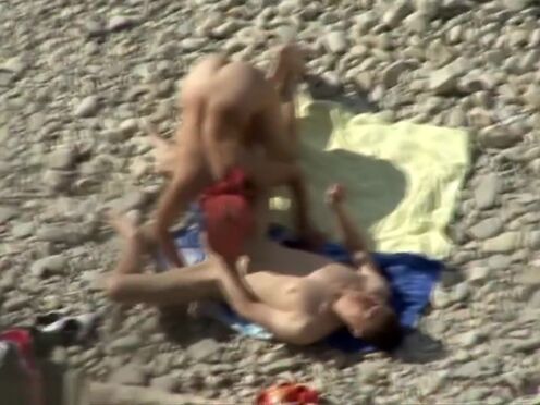 Порно видео довел девочку до слез