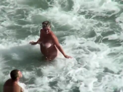 Порно видео выебаны в гостях видео впервые