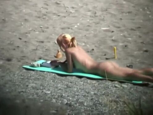 Порно взрослой тетке больно порвали очко