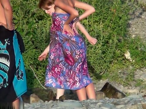 Порно в общаге т девушку вдвоем