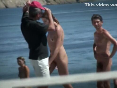 Порно бразильские домины ссут в рот