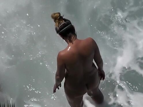 Порно анальное с двумя бабами в возрасте