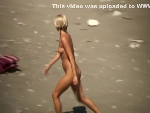 Порно актриса хлоя николь в перчатках