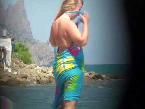 Платье с длинным разрезом на бедре порно