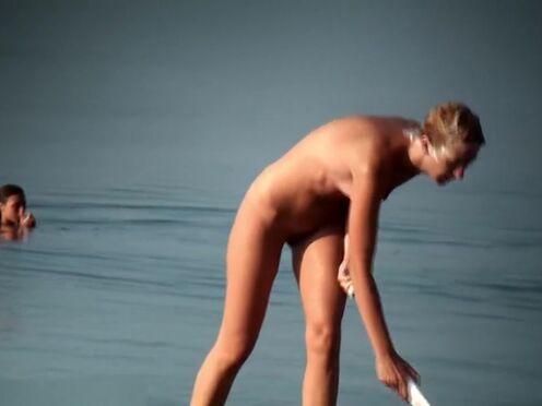 Парень уни жж со страпоном порно