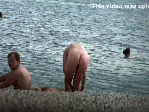 Папа долбит дочку в горло порно