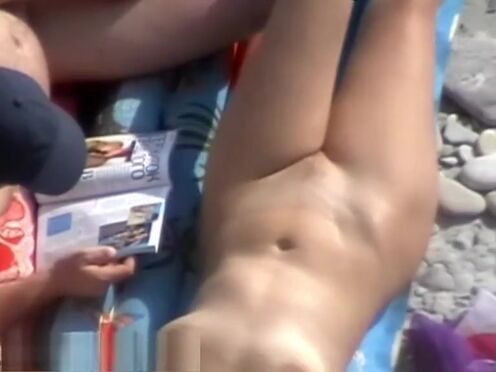 Одна девочка три пизда имеет порно