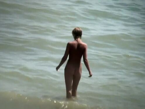 Неожиданно трахнули во время уборки порно видео