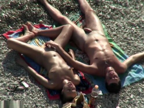 Мама отсосала под столом моему парню порно