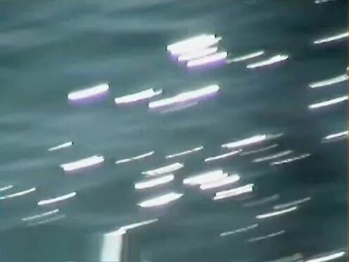 Мажоры пустили девку по кругу порно видео