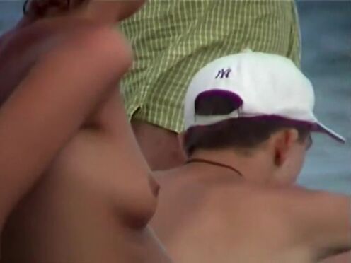 Кончил на ножки в босоножках русское порно