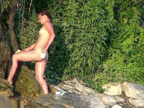 Карлик с длинным членом ебет парня порно