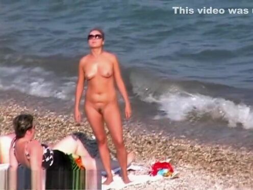 Зоопорно мужик ебет собаку кобеля