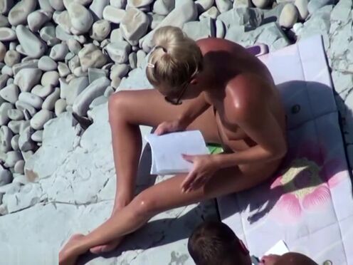 Жена какает в рот мужчине в порно