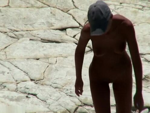 Голых женщин режут ножами в живот порно