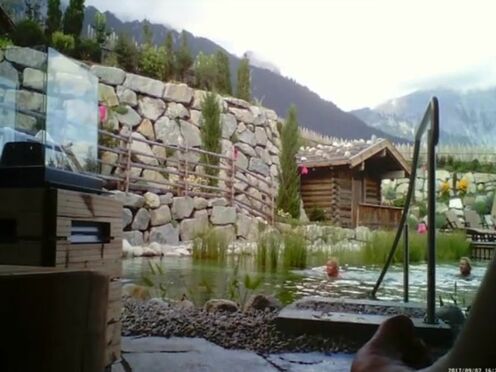 Порно выебал свою грудастую и жопастую сестру