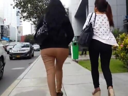 Дрыщ трахает накаченного парня