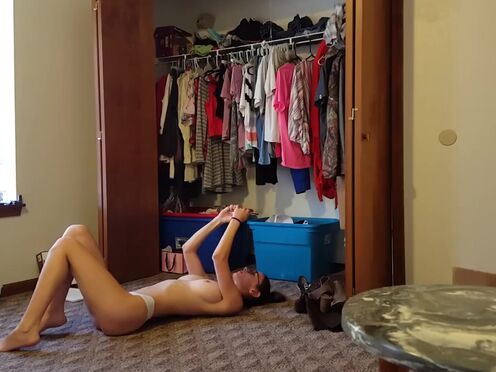 Порно лысый негр трахнул продавщицу