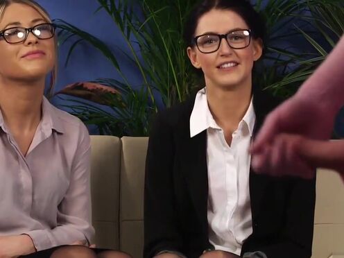 Порно фильмы умоляет дай пососать