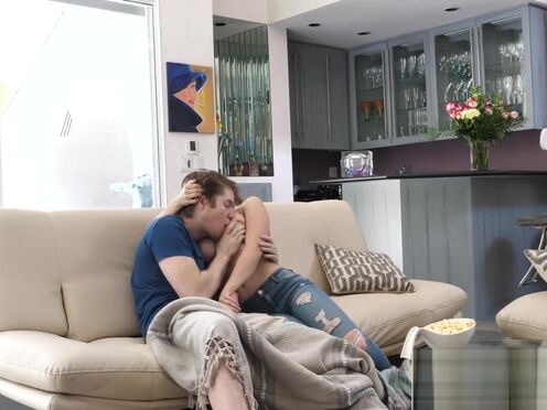 Массажист трахнул клиентку скрытая