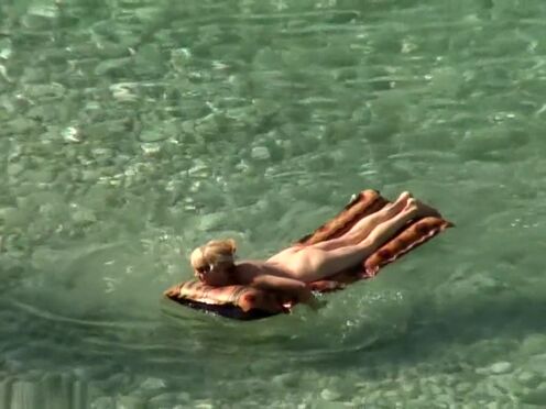 Брат трахнул мачеху в костюме кролика порно