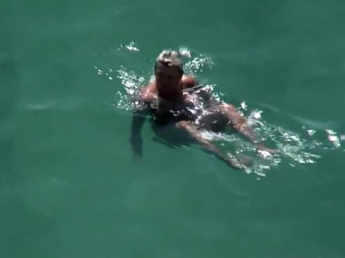 Бисексуальная пара пригласила мужика порно видео